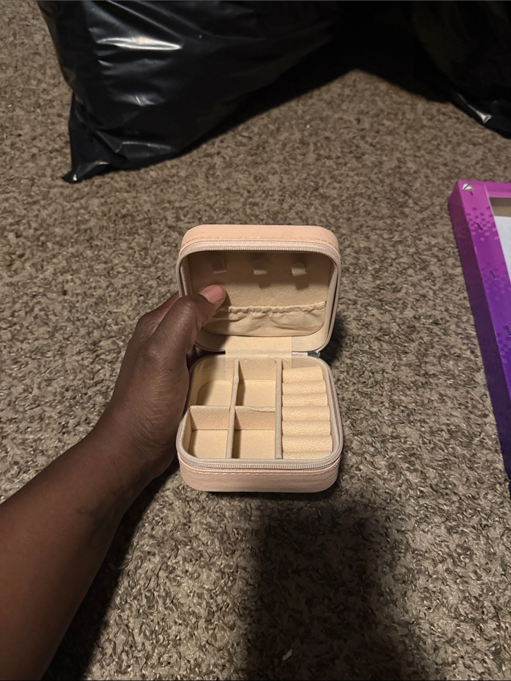 Compact Cream Jewelry and Card Organizer Case